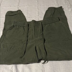 Banana Republic Olive Green Women's 100% Lyocell Joggers